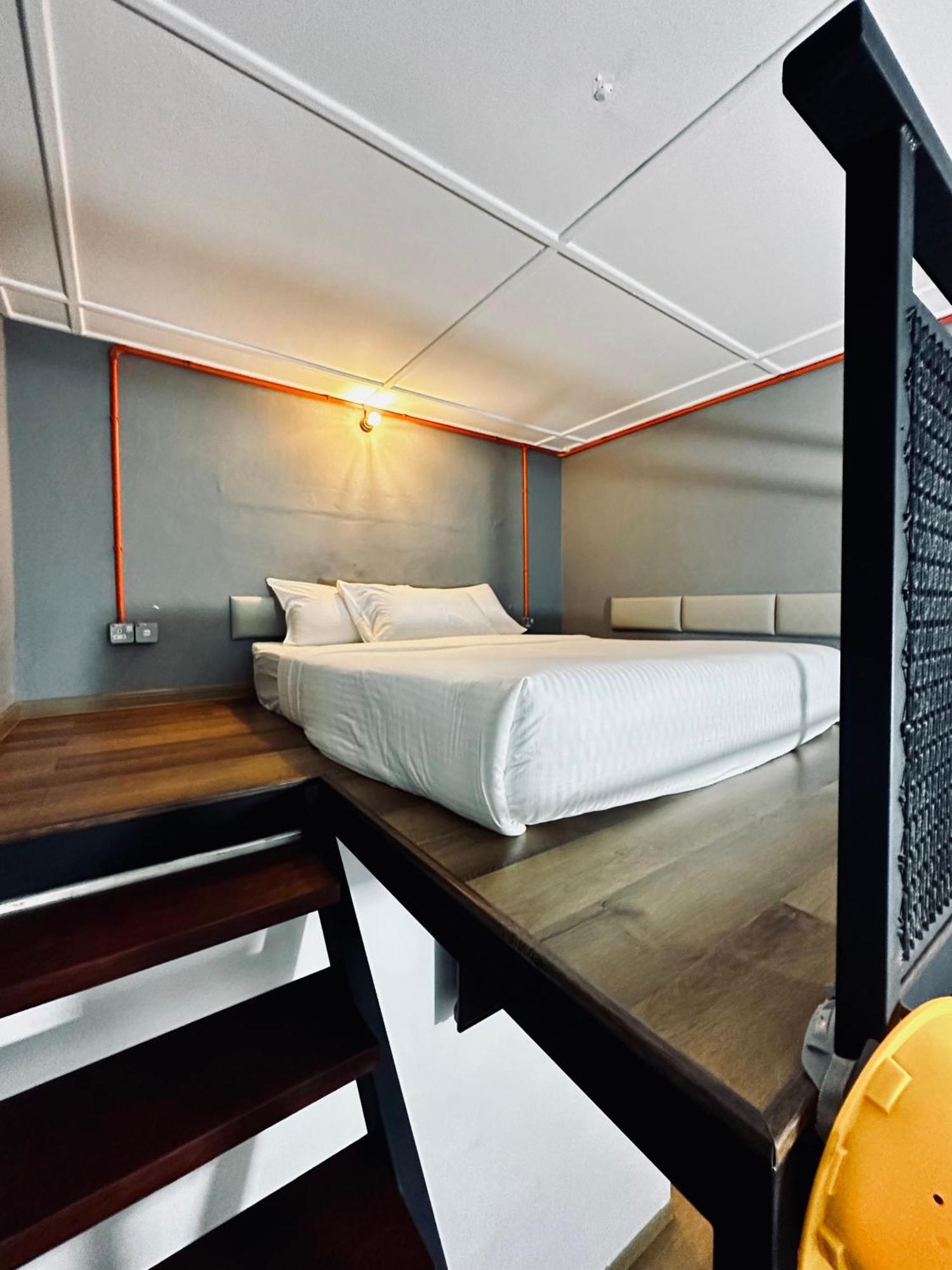 Ardour Lodge "A" Wing Tanjung Bungah  Luaran gambar